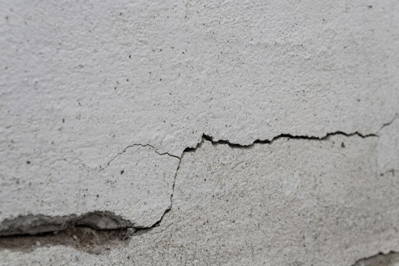 Foundation Crack Sealing in Englewood, FL